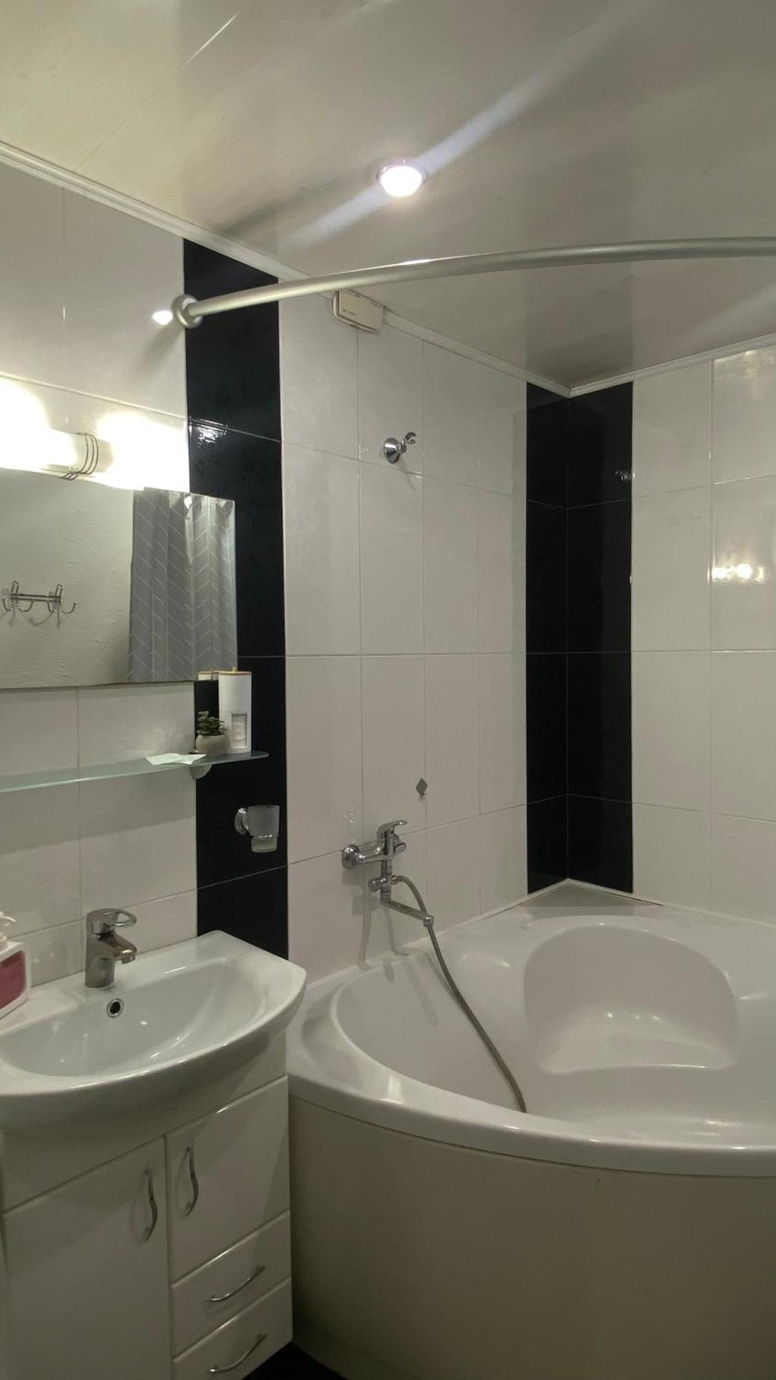 Apartment In The Center Черкассы Экстерьер фото