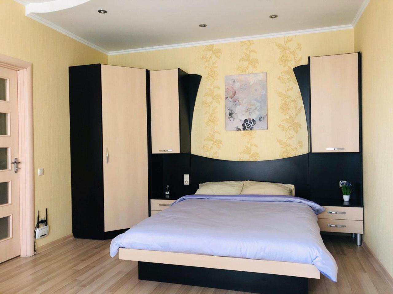 Apartment In The Center Черкассы Экстерьер фото